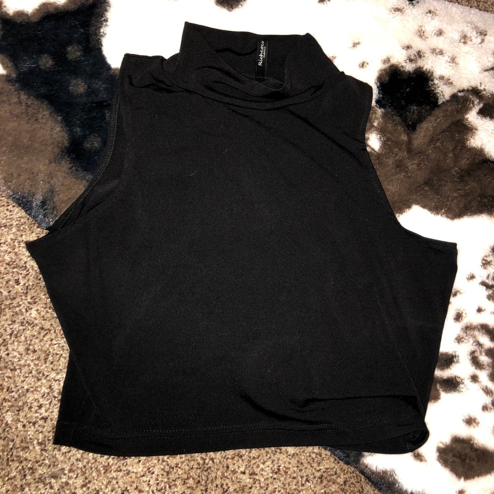 Black Crop Top